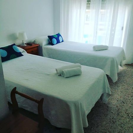 Готель Hostal La Parada Уельва Екстер'єр фото