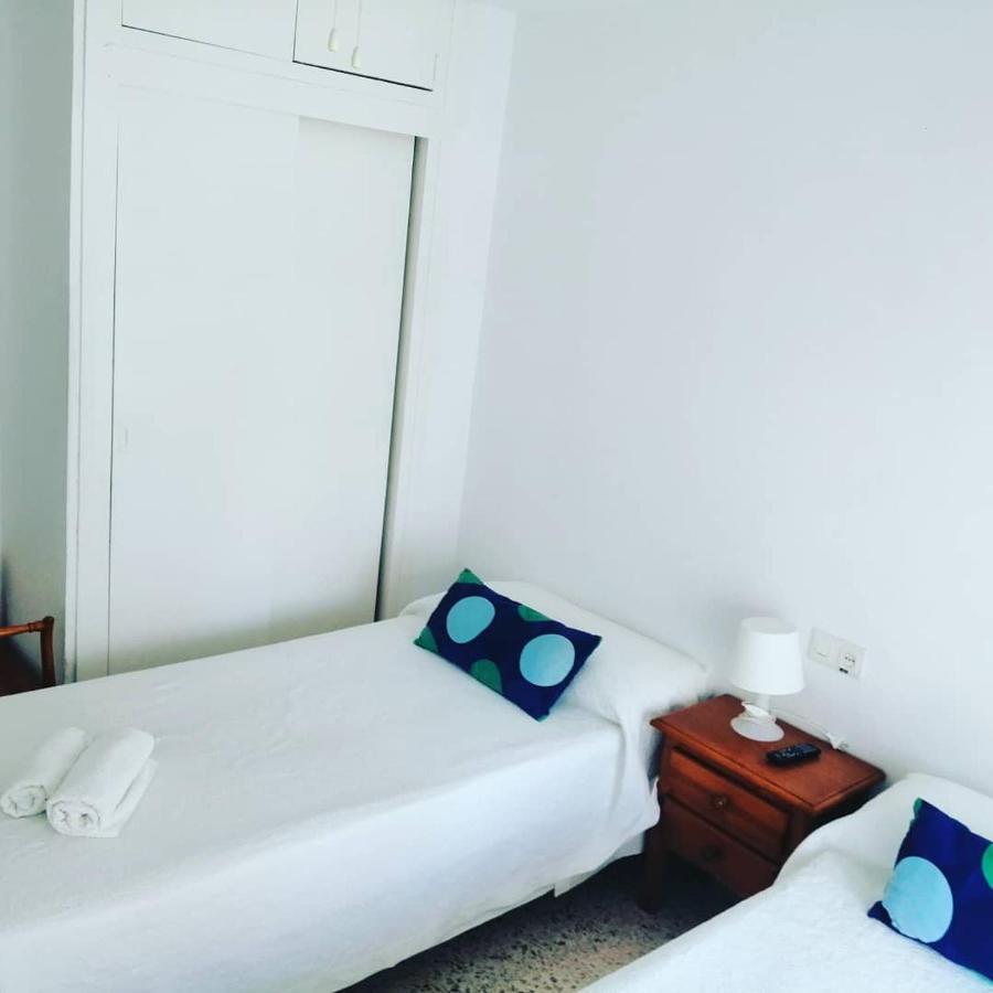 Готель Hostal La Parada Уельва Екстер'єр фото