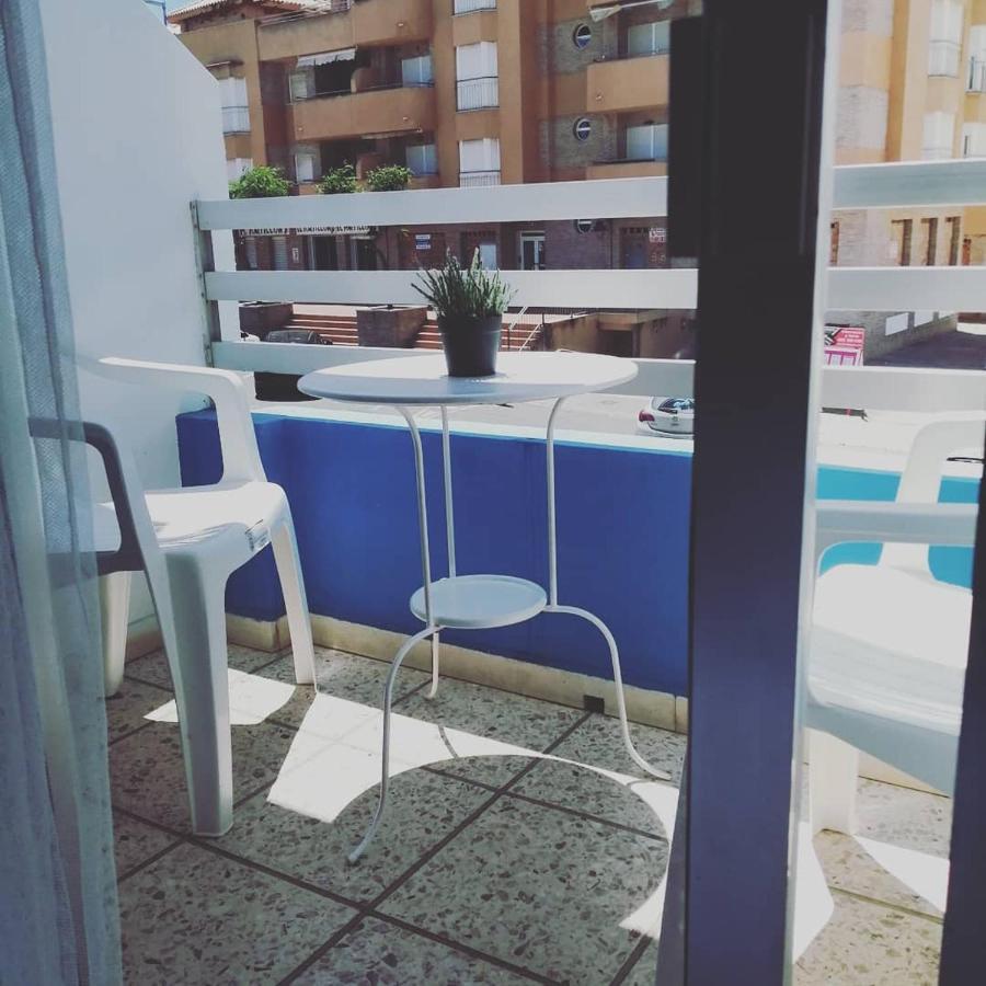 Готель Hostal La Parada Уельва Екстер'єр фото