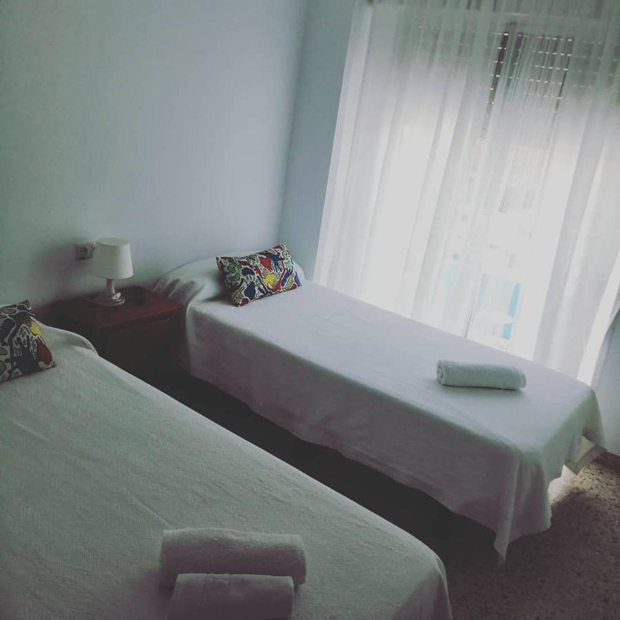 Готель Hostal La Parada Уельва Екстер'єр фото